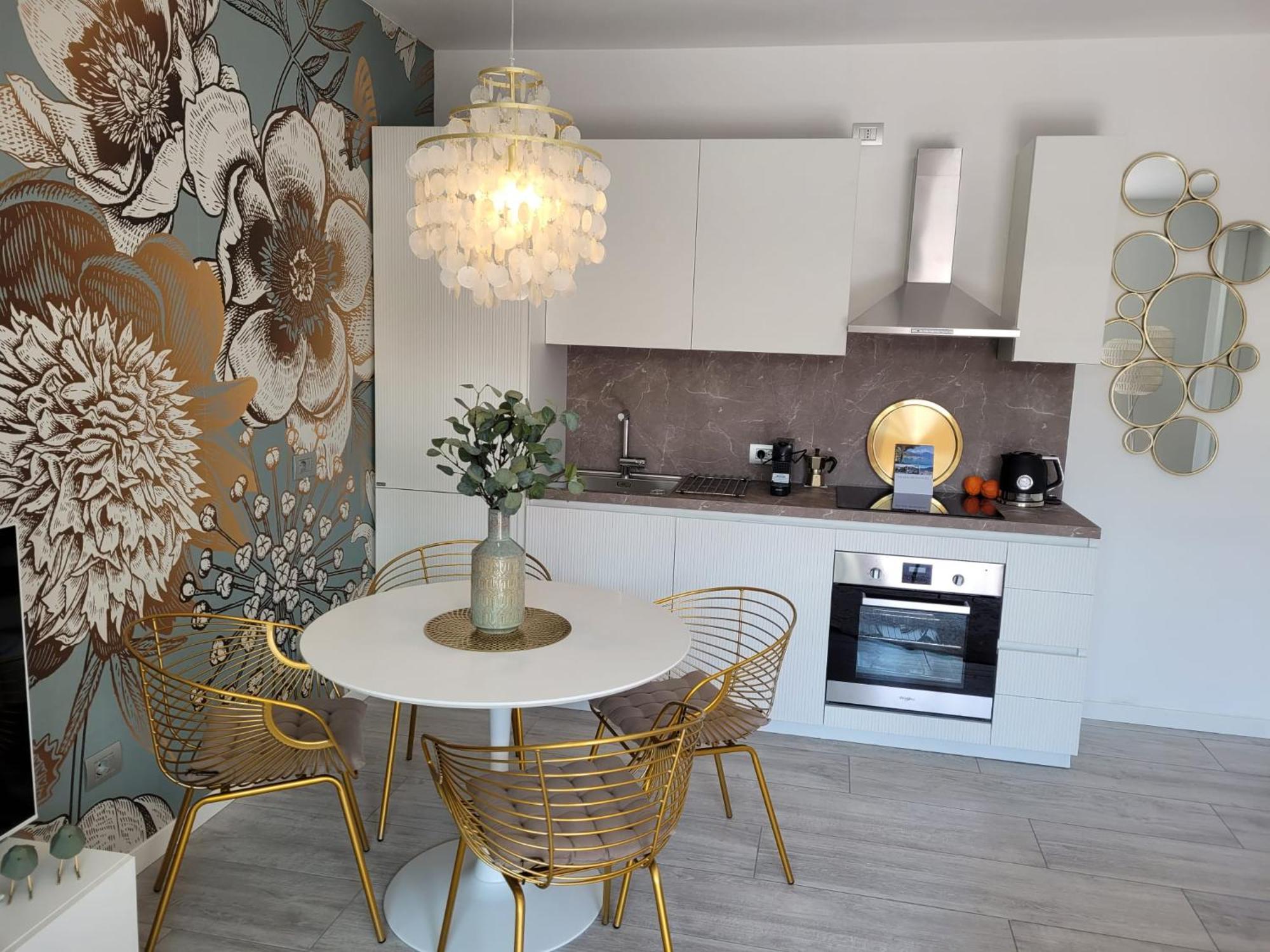Lago-Apartment Midy, Sfeervol, Zwembad, Airco Domaso Eksteriør billede
